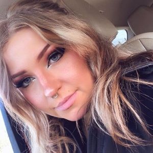 Meet your Posher, Sadie